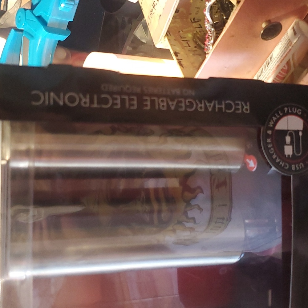 Cole & Mason England electric salt and pepper grinder